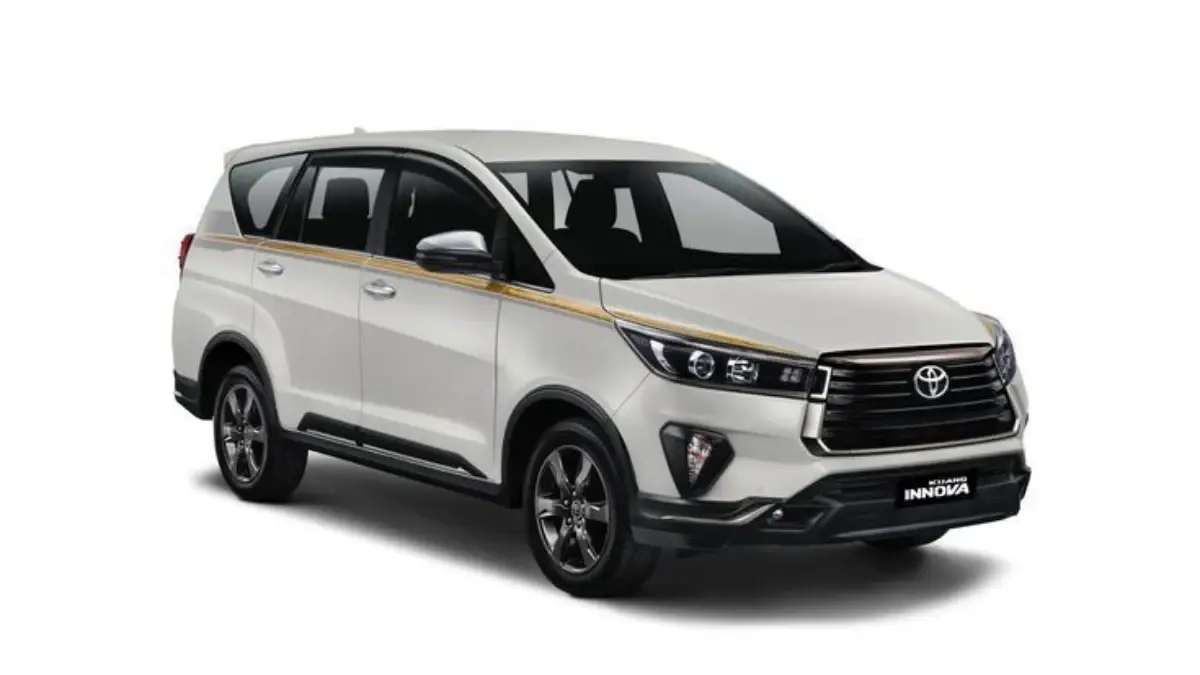 innova-reborn-car